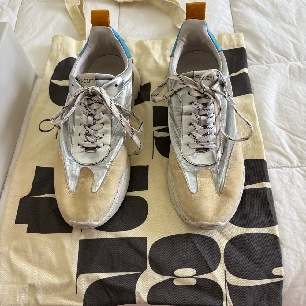 Oncept  Women's Silver and Tan Brooklyn Sneakers